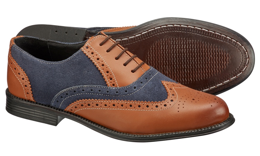 Image 8: Men's Leather Brogue Shoes