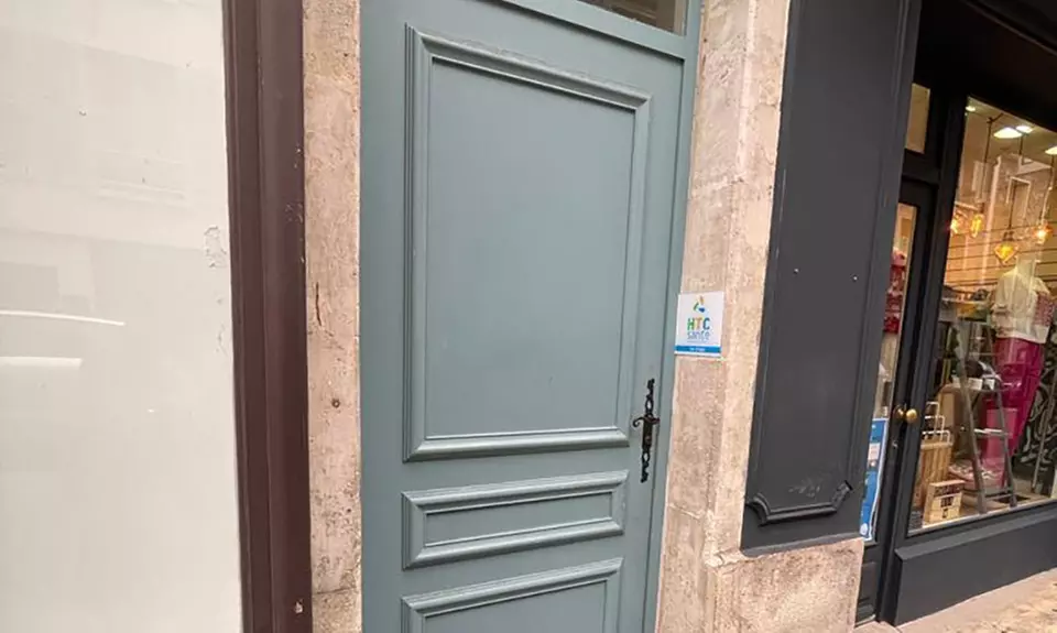 Modelage enveloppant et de bol d'air avec HTC Santé Versailles