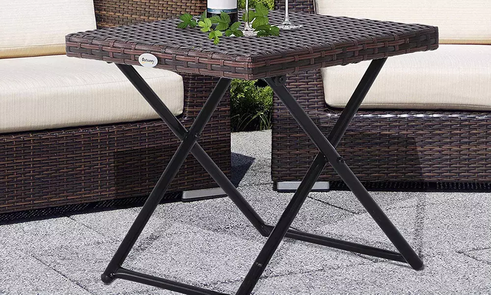 Outsunny Foldable Rattan-Effect Table