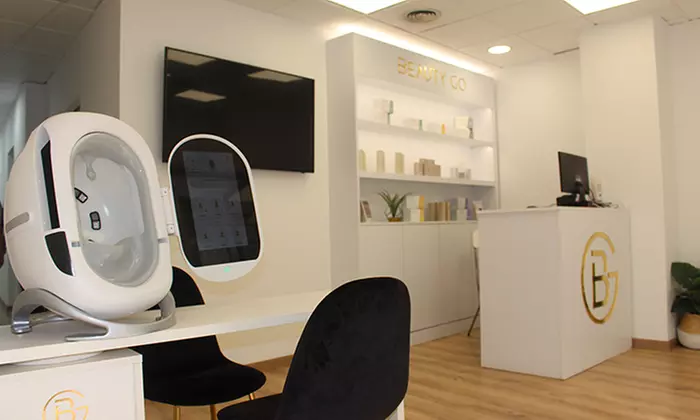 Renueva tu piel con un peeling Hollywood en Beauty Maragall