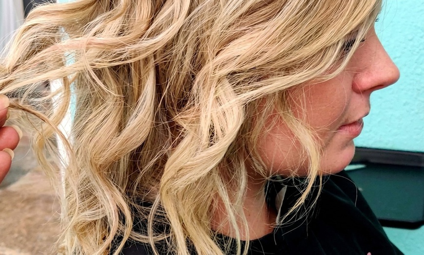 Image 3: Get Gorgeous Hair Without the Guilt!! at Enygma Studio