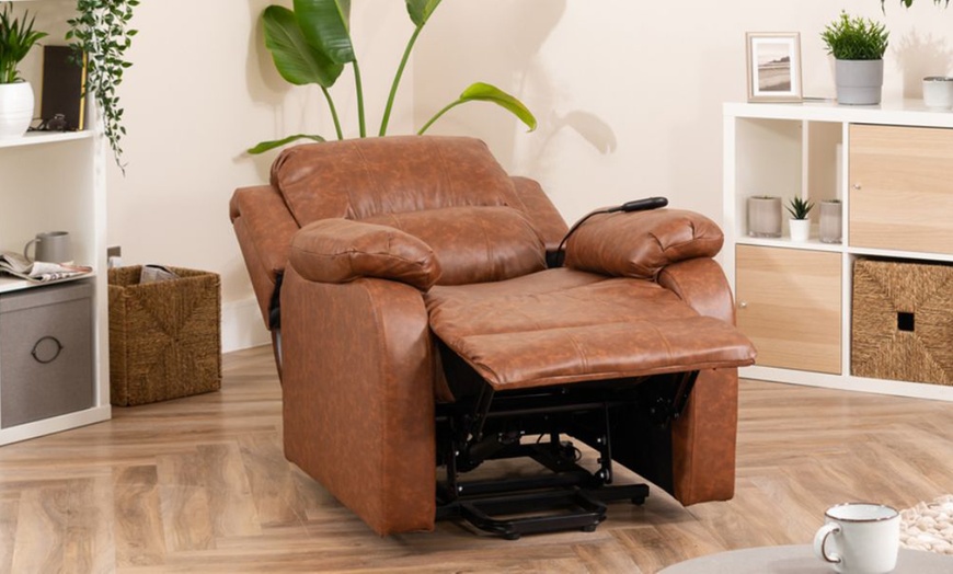 Image 18: Montevite Dual Motor Riser Recliner with Massage and Heat