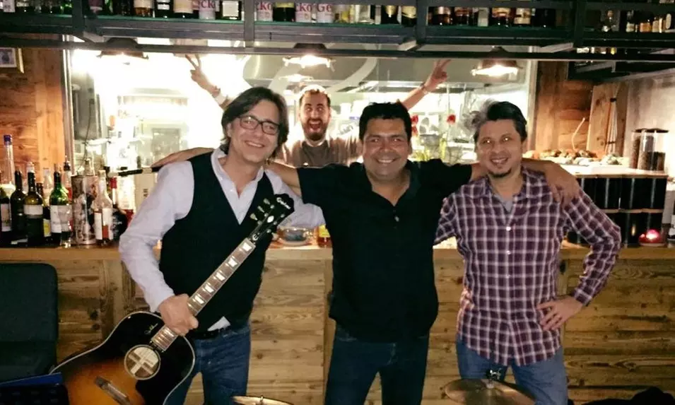 1,2 kg Dry-Aged Tomahawk-Steak mit Beilagen für 2 Personen