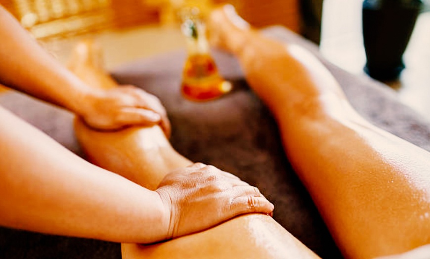 Image 7: Tratamiento con presoterapia y masaje para 1: 4 u 8 sesiones