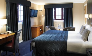 Stirling: 1-Night Stay with Bubbly