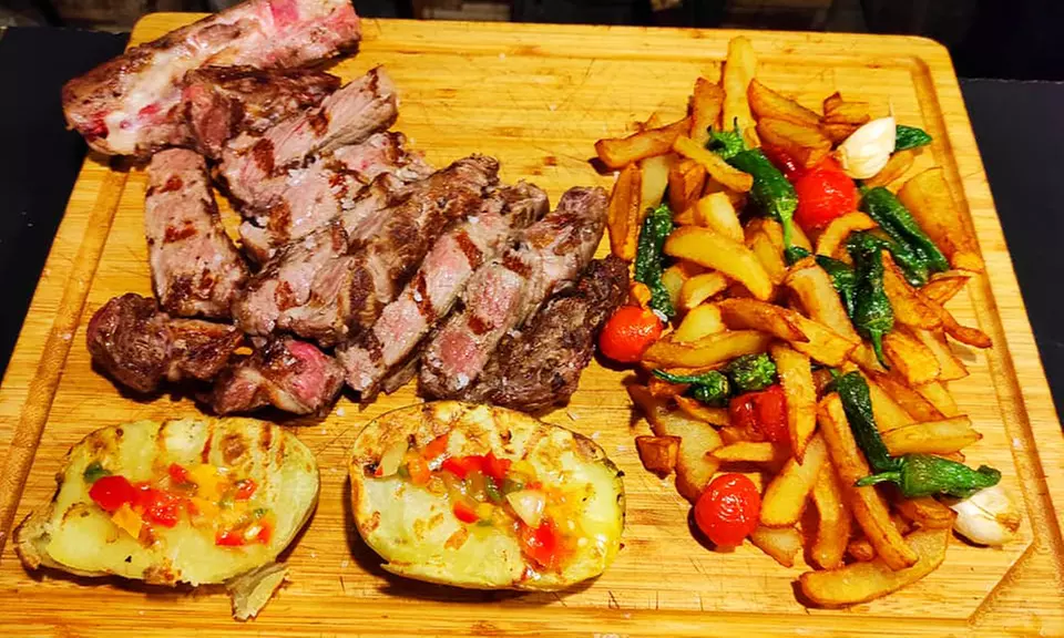 ¡Descubre el sabor del Mediterráneo! ¡Menú a elegir para 2!