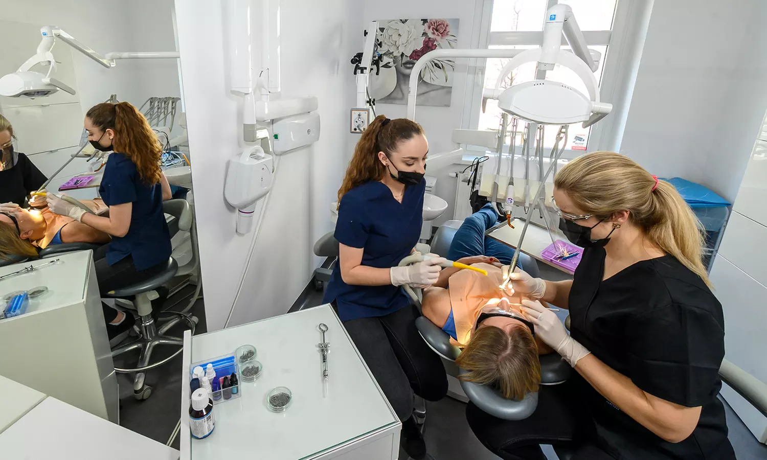 Wybielanie zębów lampą BlancOne w Gabinecie Estetyki Stomatologicznej