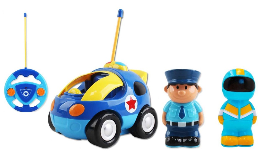 Image 5: Remote Control Police Car with Light, Music and Two Drivers