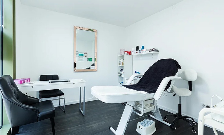 Image 4: Revitaliseer je huid: Microdermabrasie Mesotherapie in Den Haag