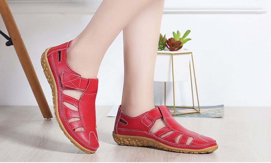 Image 21: Women's Retro-Style Sandals