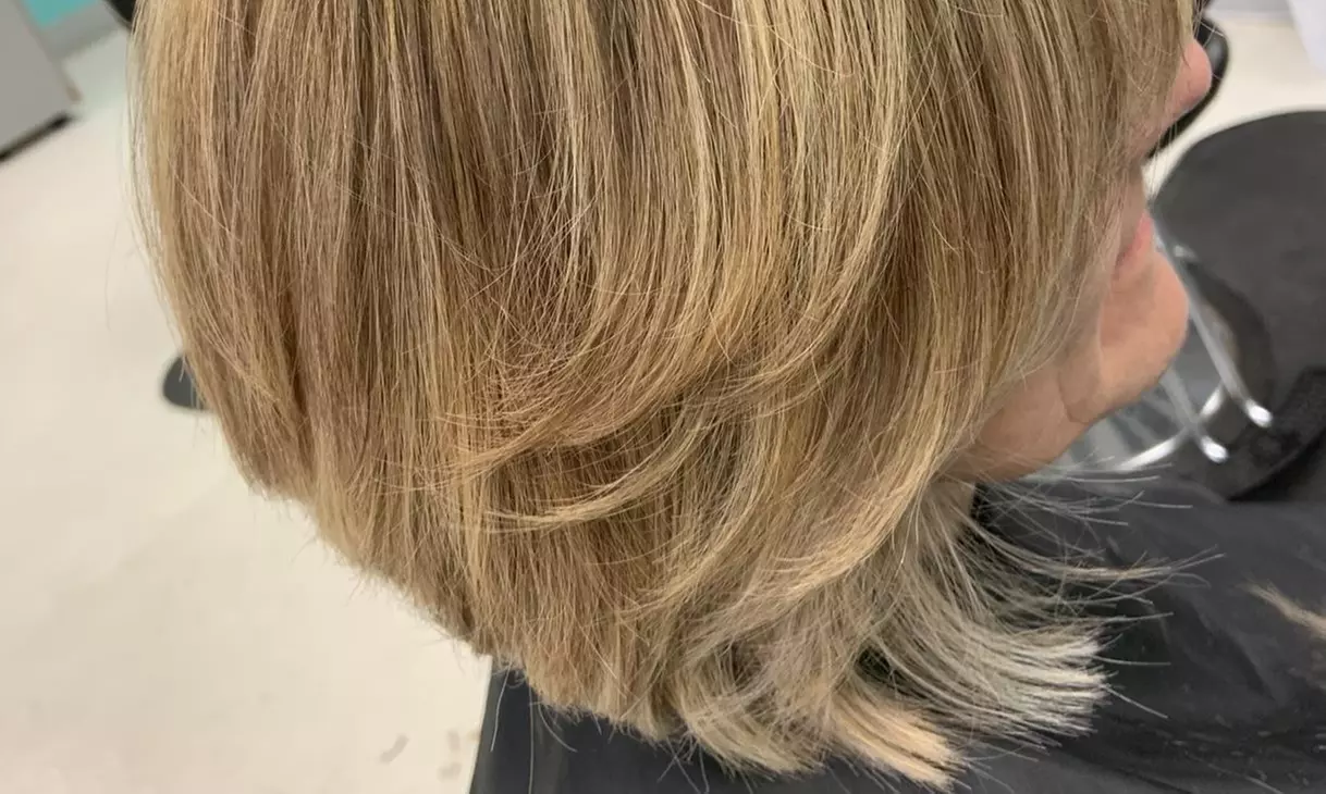 Enjoy up to 50% off on a Balayage with Haircut at Social Style Lush for an Effortlessly Chic Style - Second Medium