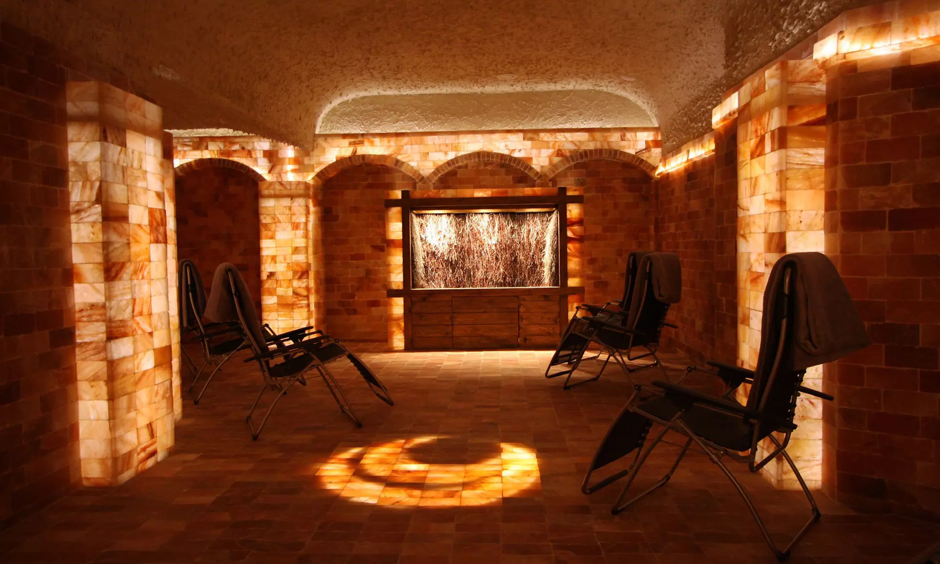 Relaksacyjne przedpołudniowe seanse w grocie solnej