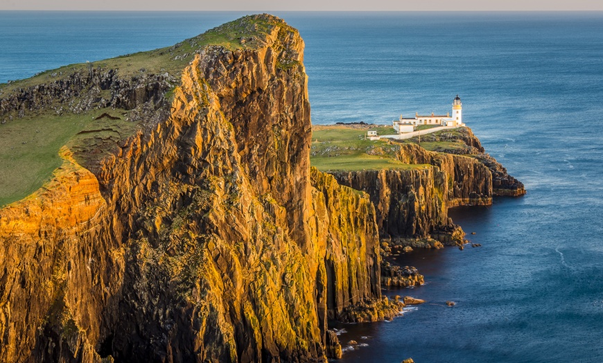 Image 2: Isle of Skye stay with breakfast