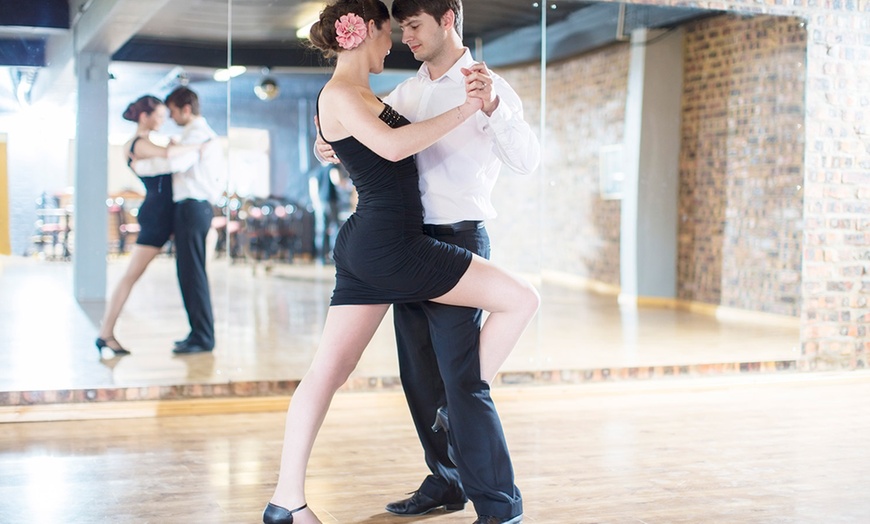 Image 1: Clases de claqué o swing