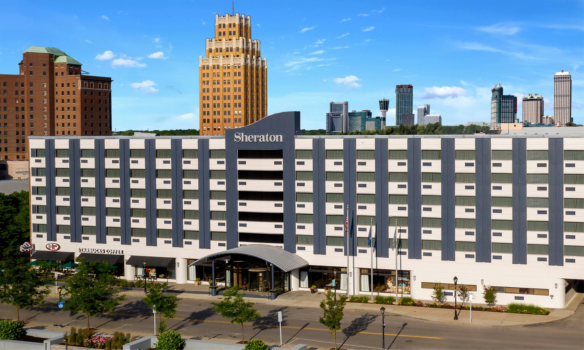 Niagara Falls Hotel with Indoor Pool & Casino Access