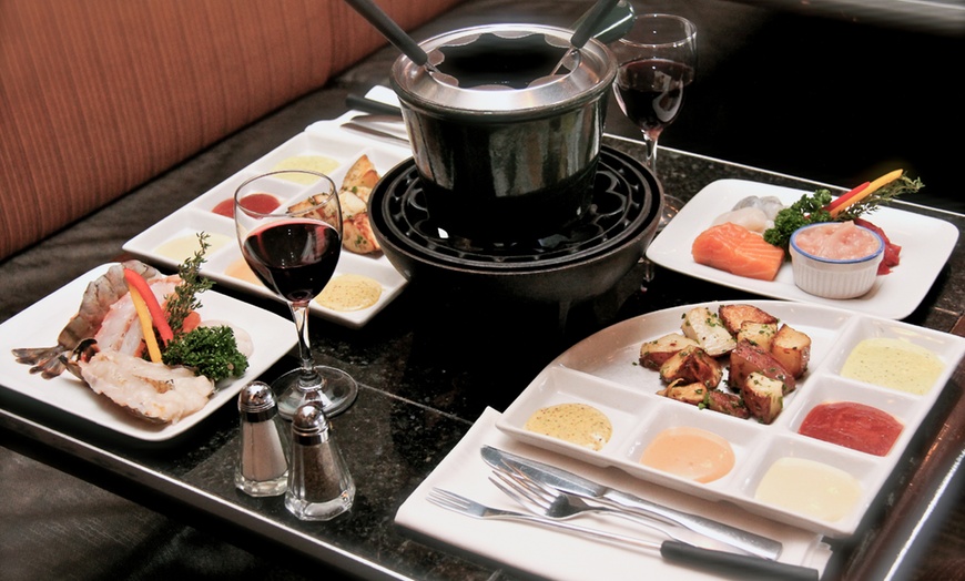 Image 1: 3-Course Chinese Fondue Meal