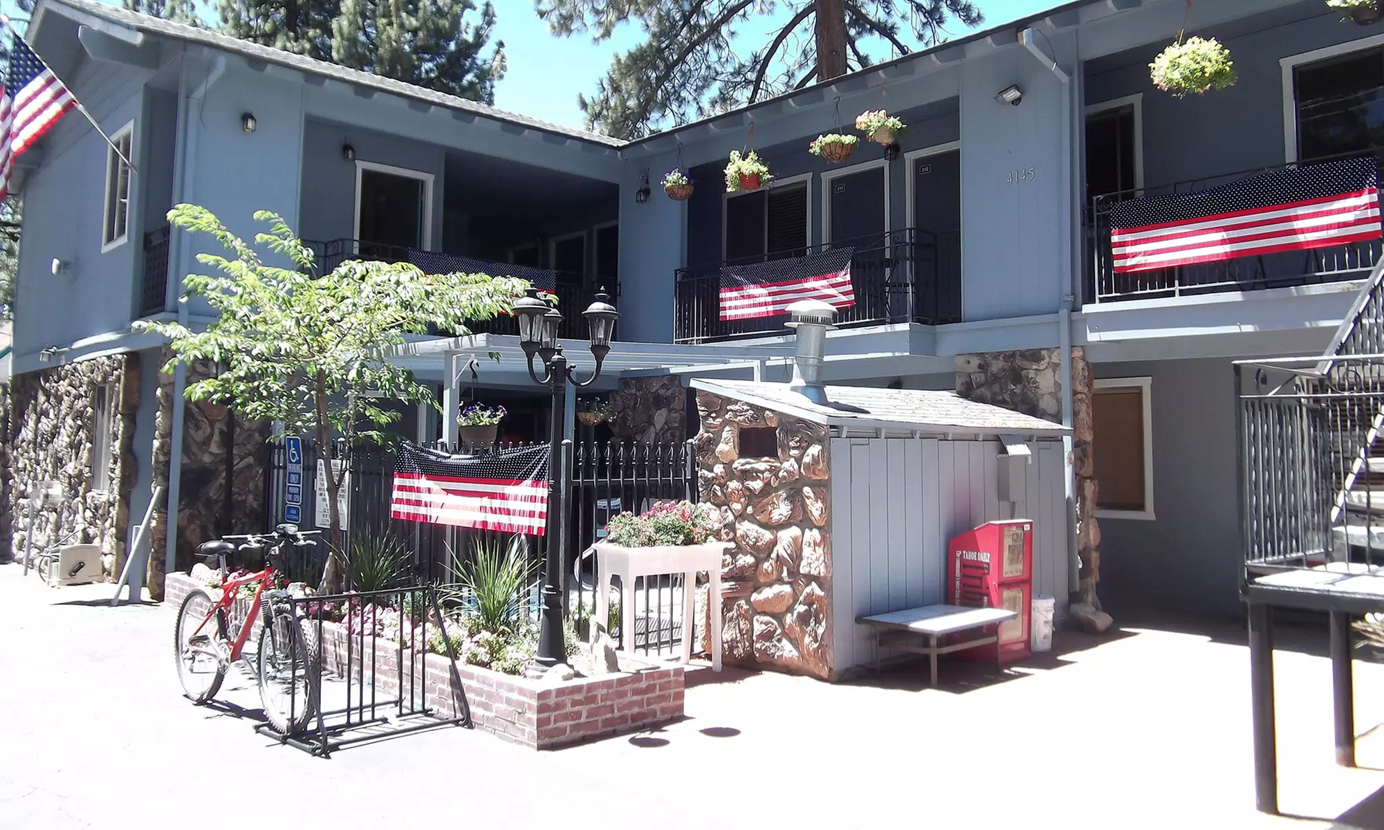 Stay at Seven Seas Inn in South Lake Tahoe, CA, with Dates into December - Primary Image