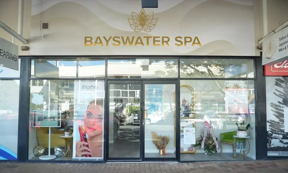 Glow with 1, 2 or 3 Sessions: Full Face Carbon Laser Peel w/ LED Therapy & Modeling Mask @Baywater(Up to 65%Off) - Image 3