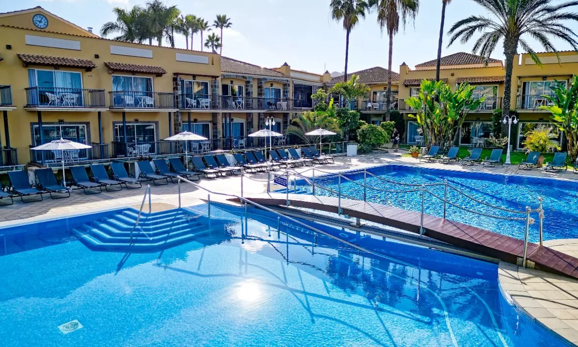 Circuito spa de 90 minutos con tratamientos adicionales a elegir