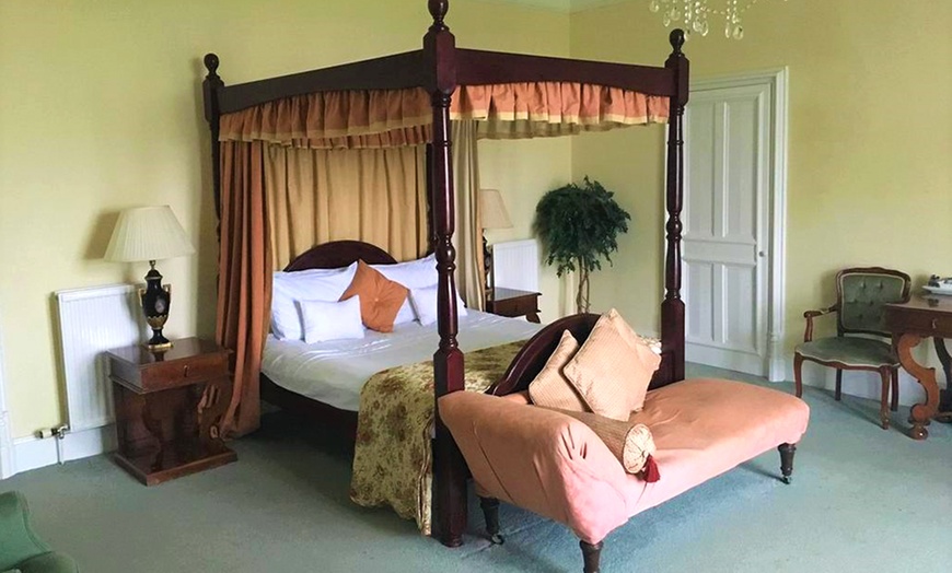 Image 2: Devon: Superior Double Room with Golf