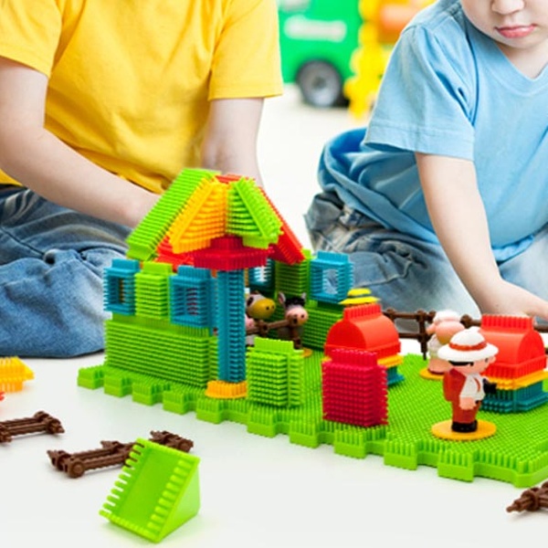 bristle blocks farm set