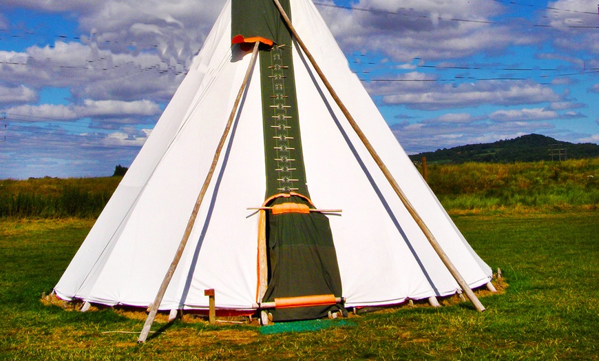 Image 2: Herefordshire Tipi Stay