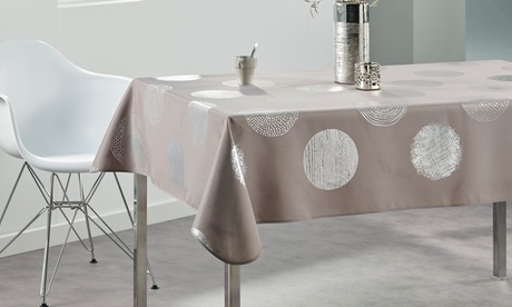 Tovaglia in microfibra disponibile in 3 fantasie e 5 dimensioni