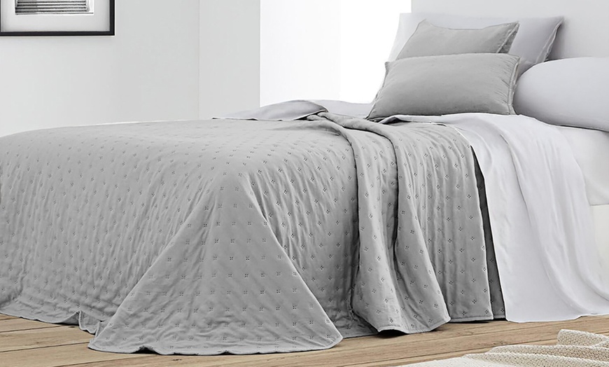 Image 5: Trapuntino matrimoniale in velluto