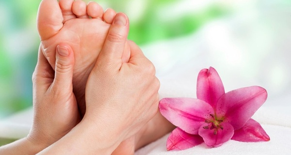 Discover foot reflexology with a 30-minute or 60-minute session