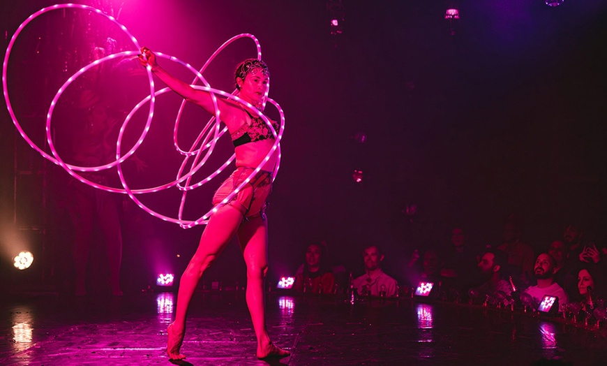 Image 9: Queen of Hearts: A Baroque Burlesque Adventure in Wonderland