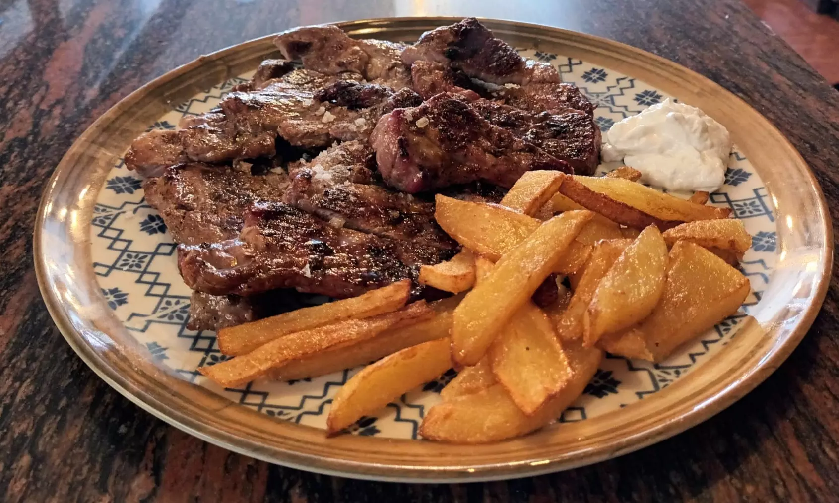 Menú de entrecot para 2 o 4 personas en Entrevinos