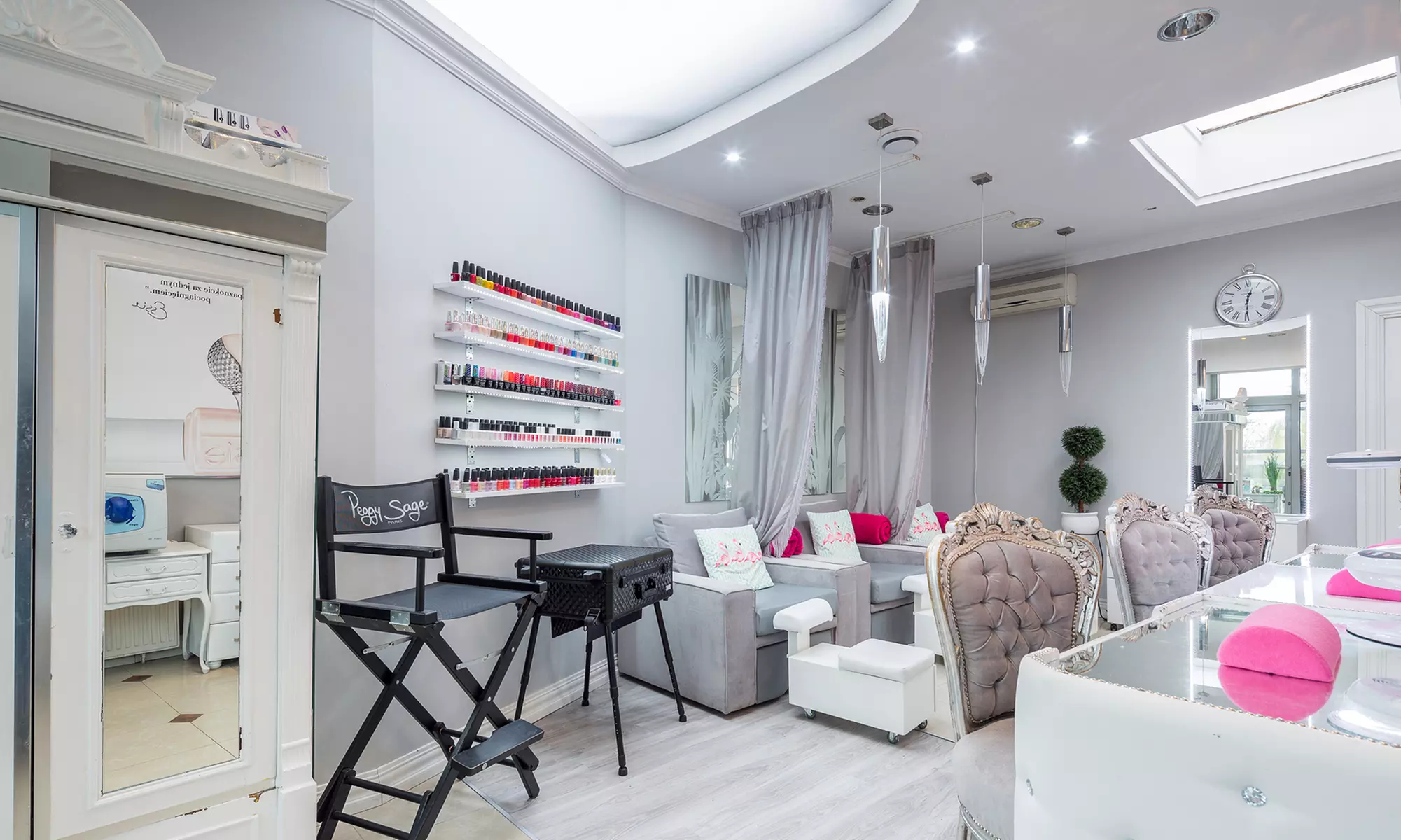 Do 51% zniżki na Zabieg na twarz w Lafayette Salony Pielęgnacji Urody (KN)