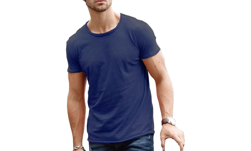 Image 3: Men's Kole Raw-Edge Neck T-Shirt