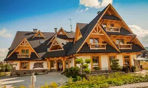 Białka Tatrzańska: 2-7 nocy dla 2 osób ze śniadaniami i atrakcjami w Dworku Myśliwskim Hubert