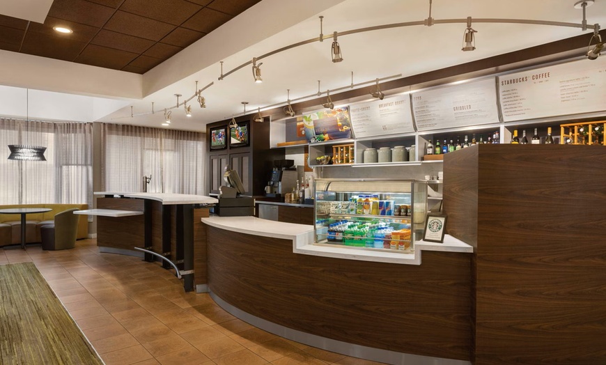 Image 7: Member-Only Deal: Courtyard by Marriott Fort Myers Cape Coral