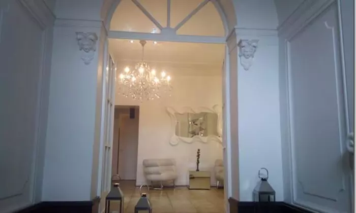 Bis zu 80% Rabatt auf den Facelift - Fadenlifting bei Gemeinschaftspraxis für Ästhetik, Faltenunterspritzung und Hypnose