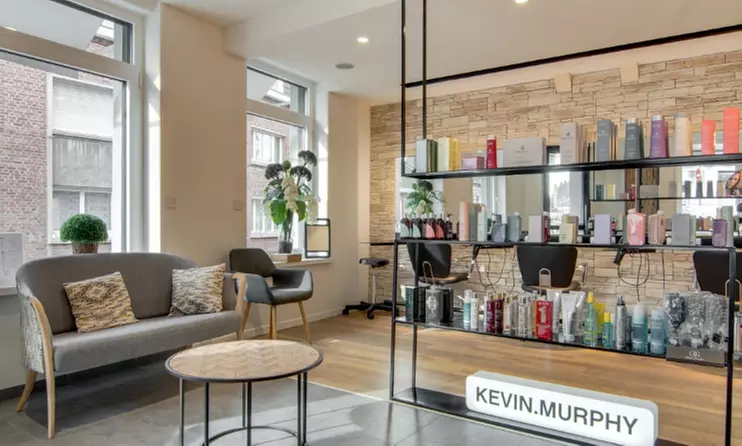 L'élégance au bout des doigts : soin et mise en beauté des mains