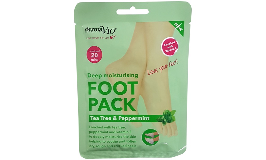 Image 16: Up to Six Derma V10 Moisturising Foot Packs