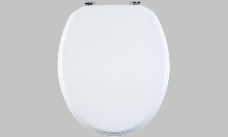 Image 1: Aqualona White Wooden Toilet Seat