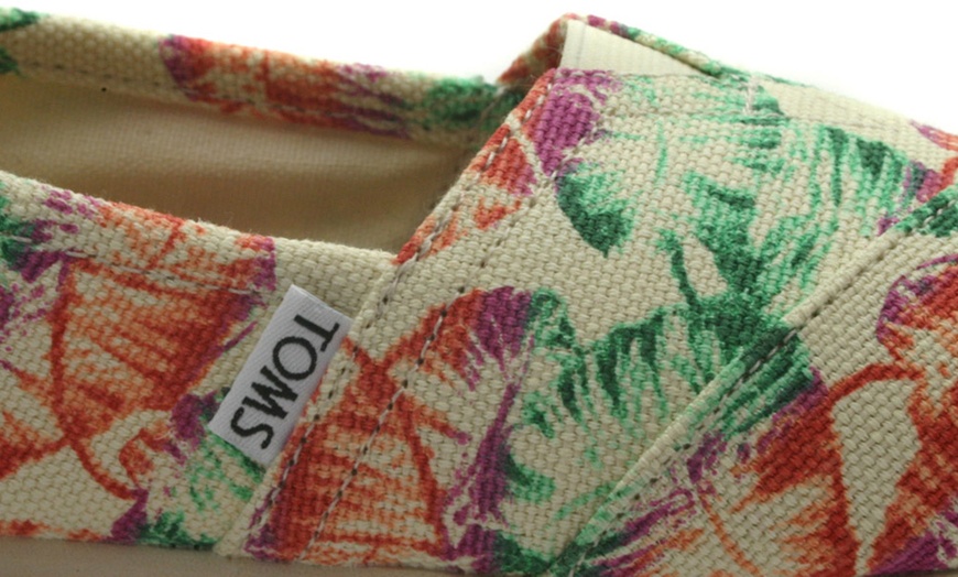 Image 10: Women's TOMS Espadrilles