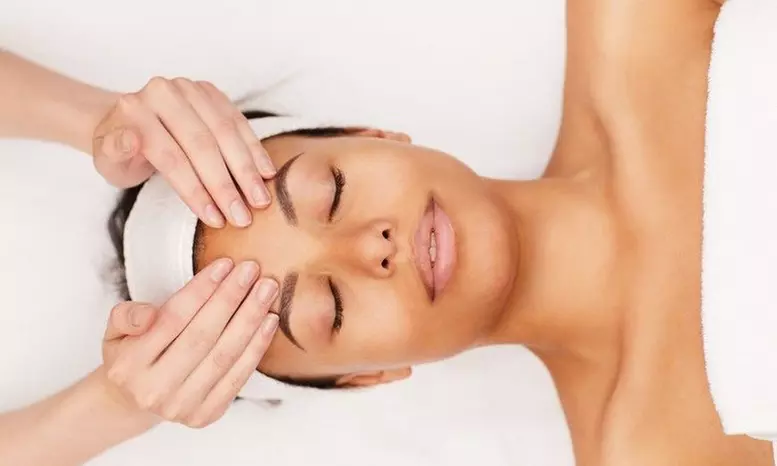 Hasta 78% de dto. en Tratamiento facial - Tratamiento facial hidratante en Skin Trends - Primary Image