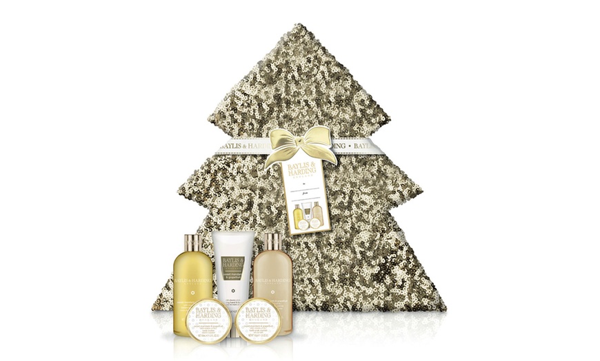 Image 5: Baylis and Harding Gift Sets