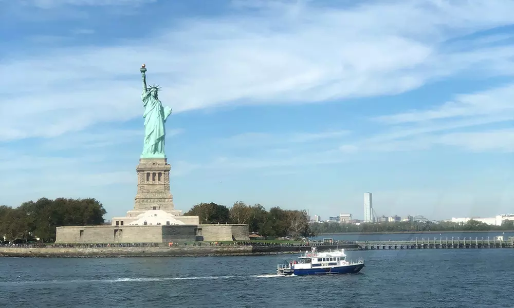 Nautical NY Sightseeing Cruise – New York Harbor Views