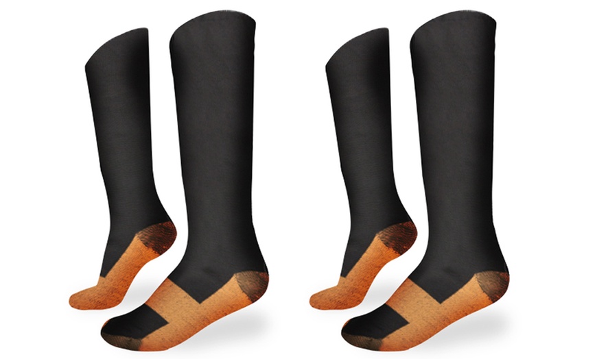 Image 7: Copper-Infused Compression Socks