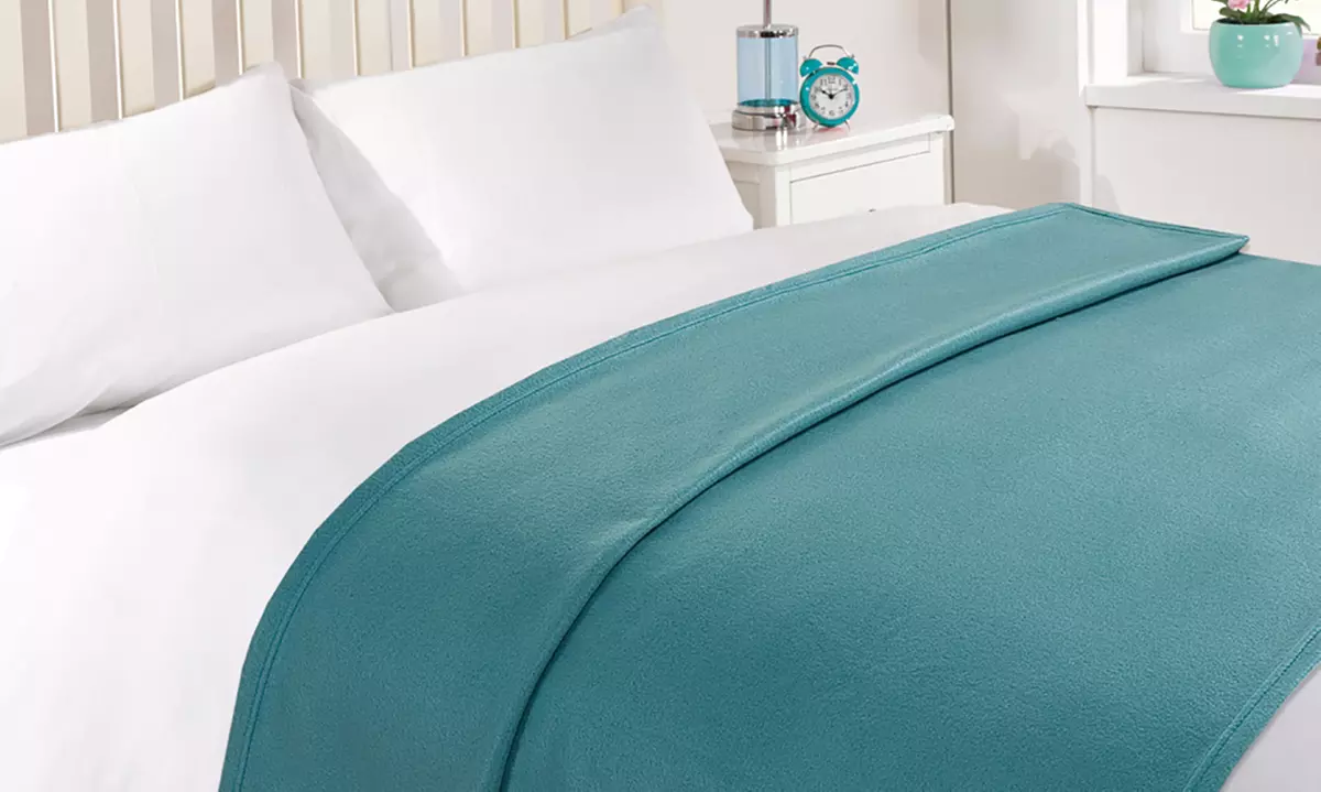 1x oder 2x Dreamscene Decke aus Flausch in der Farbe nach Wahl, 150 x 200 cm - Primary Image