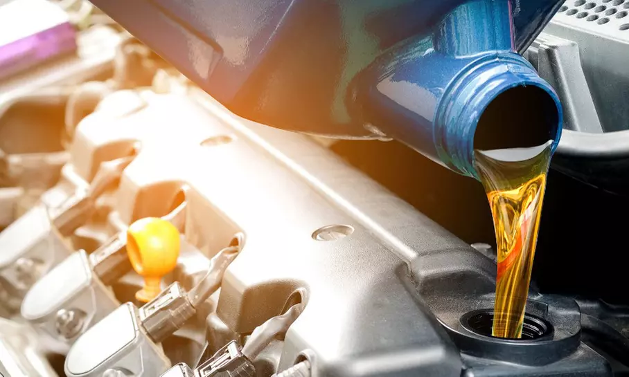 Cambio de aceite y filtro con revisión pre-ITV de 80 puntos