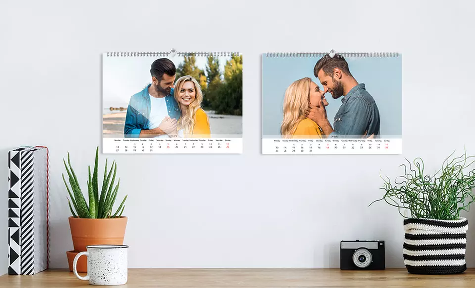 1, 2 ou 3 calendriers A4 ou A3, photo digitale ou vraie photo imprimée sur Photo Gifts - Primary Image