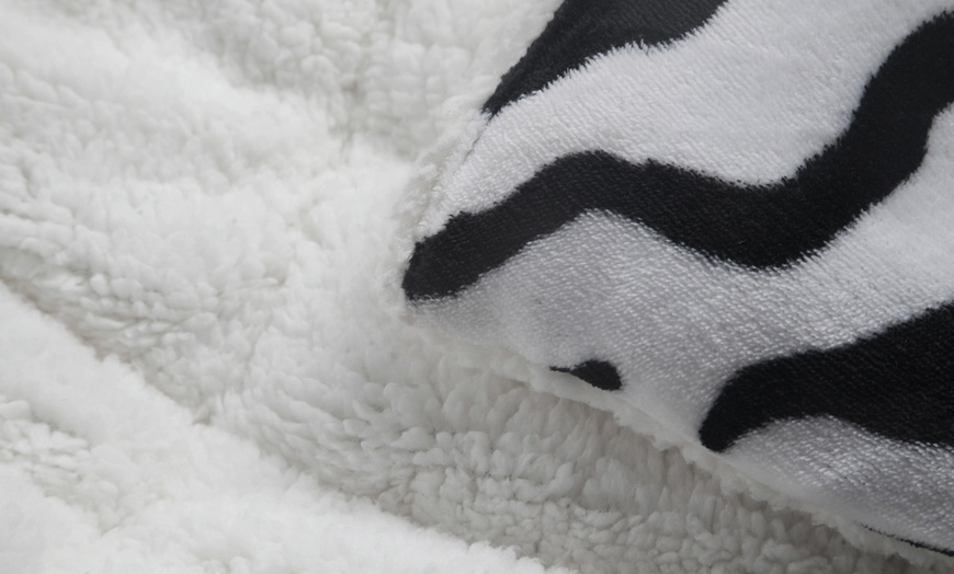 Image 4: Couette Zebra réversible, 100% microfibre. Sampur