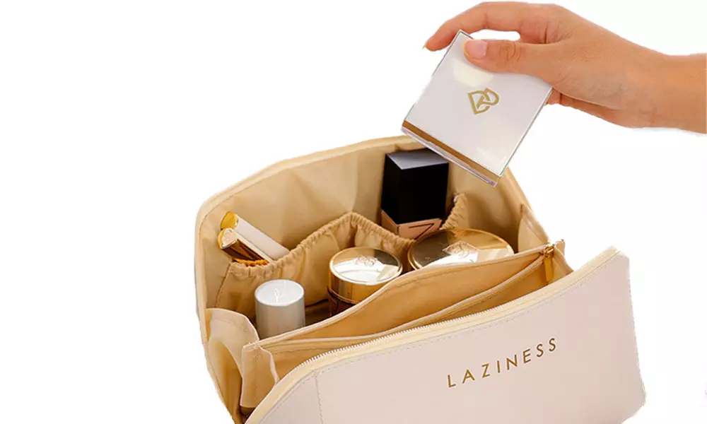 1 ou 2 trousses de toilette de voyage