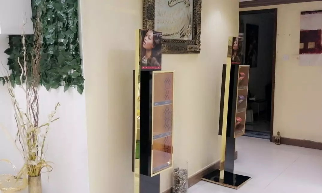 Classic Colour Mani-Pedi